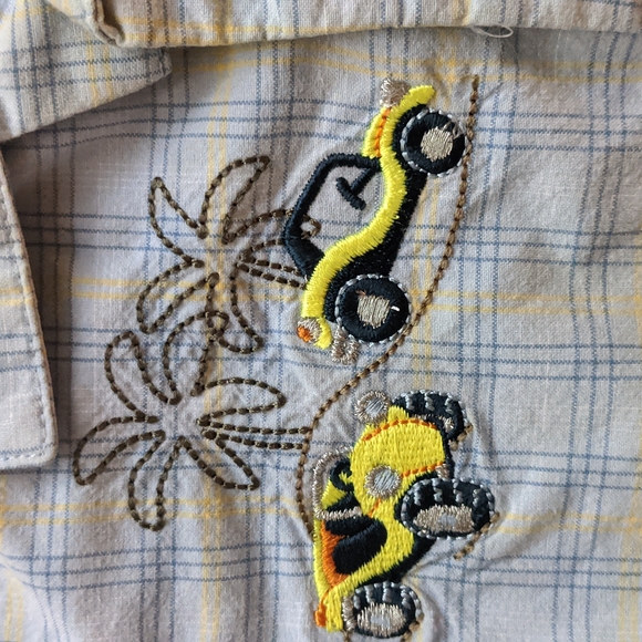 🐻24 months, Sonoma plaid cotton shirt with Jeep embellishments - Picture 4 of 5